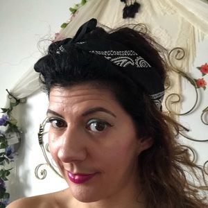 Meet your Posher, Bernice